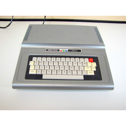 Замена внешнего компьютера в цветном корпусе TRS-80
